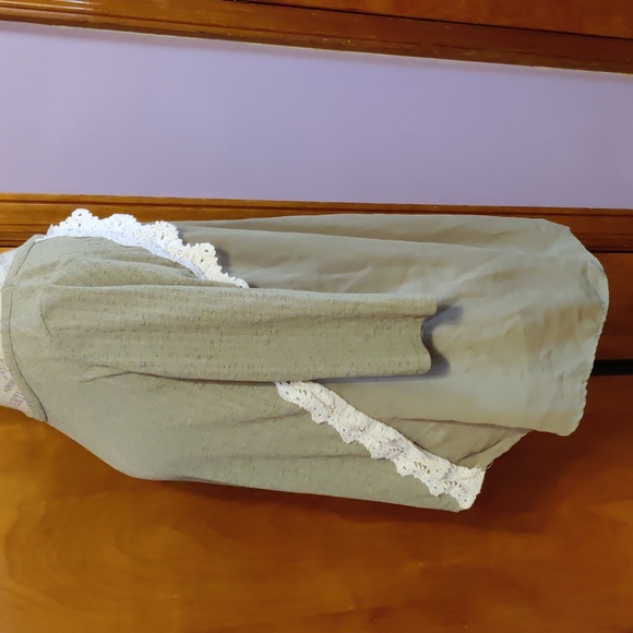 Umgee Green Hi-Low Top Size Large - Picture 2 of 4